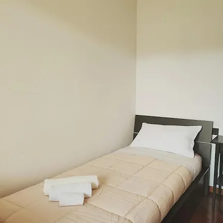 Chess House - Spacious With Terrace * مونزا